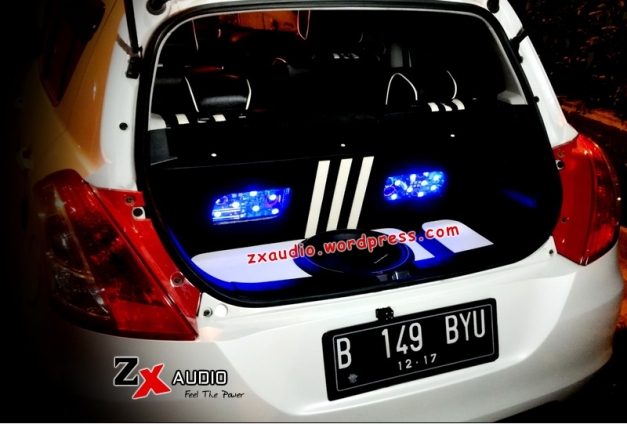 Carsmetic Suzuki Swift Putih Dengan Subwoofer 12 inch by ZX Audio